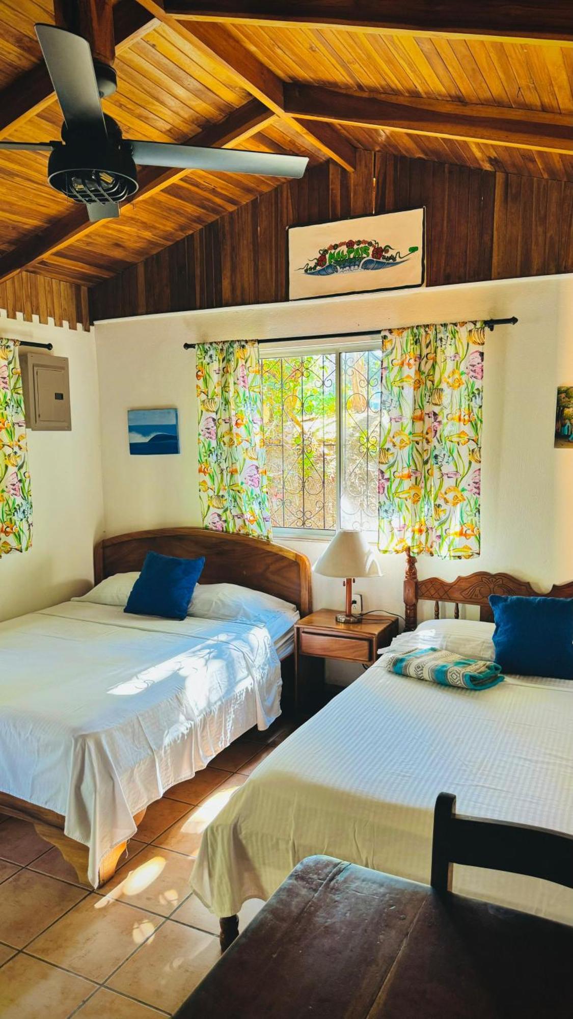 Hotel Mal Pais Surf Camp Playa Santa Teresa  Exteriér fotografie